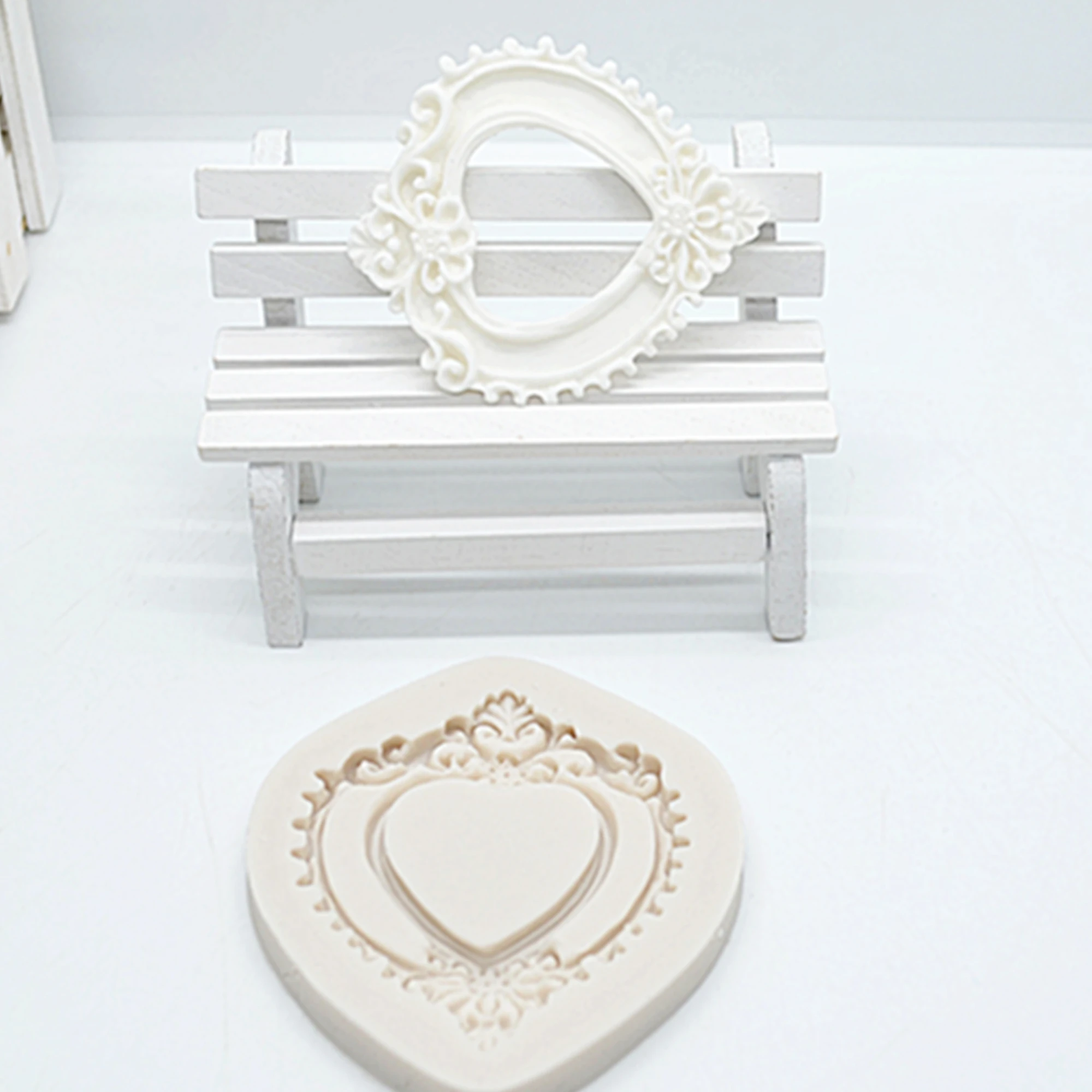 Frame Lace Cake Border Silicone Mold Fondant Mold Cake Decorating Tools Chocolate Gumpaste Mould Sugarcraft Resin Molds M777 
Frame Lace Cake Border Silicone Mold Fondant Mold Cake Decorating Tools Chocolate Gumpaste Mould Sugarcraft Resin Molds M777