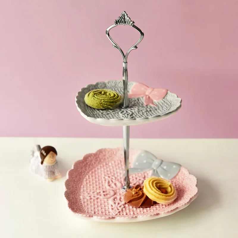 European double-layer cake plate ceremonial delicious afternoon tea dessert candy plate
European double-layer cake plate ceremonial delicious afternoon tea dessert candy plate