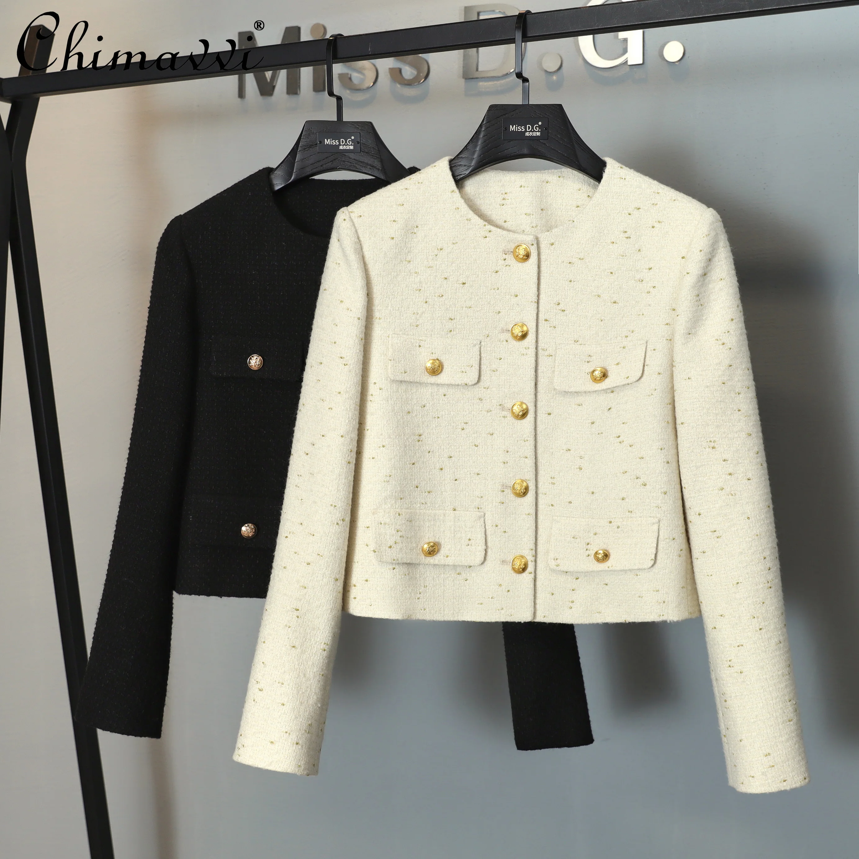 Elegant Fashion Women Long Sleeve Round Collar Short Coat 2021 Autumn New Single-breasted Woven Tweed Top
Elegant Fashion Women Long Sleeve Round Collar Short Coat 2021 Autumn New Single-breasted Woven Tweed Top