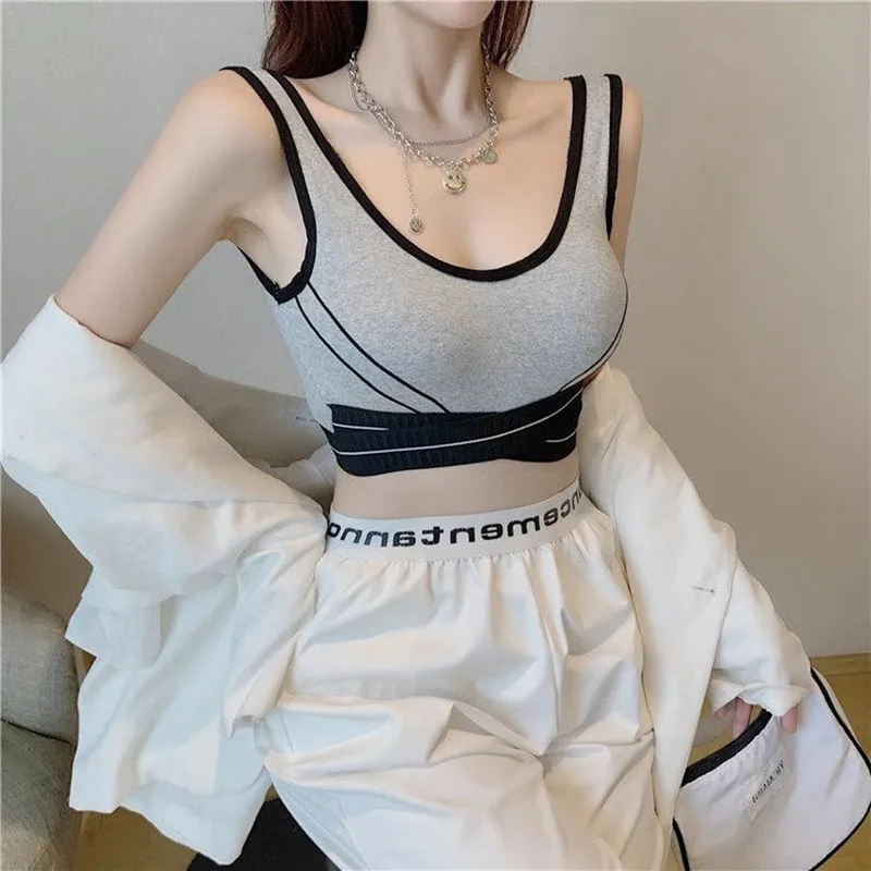 Women Sports Bra No Steel Ring With Chest Pad Beauty Back Camisole Outerwear Chest Wrap Bottoming Anti-Glare Tube Top Underwear
Women Sports Bra No Steel Ring With Chest Pad Beauty Back Camisole Outerwear Chest Wrap Bottoming Anti-Glare Tube Top Underwear