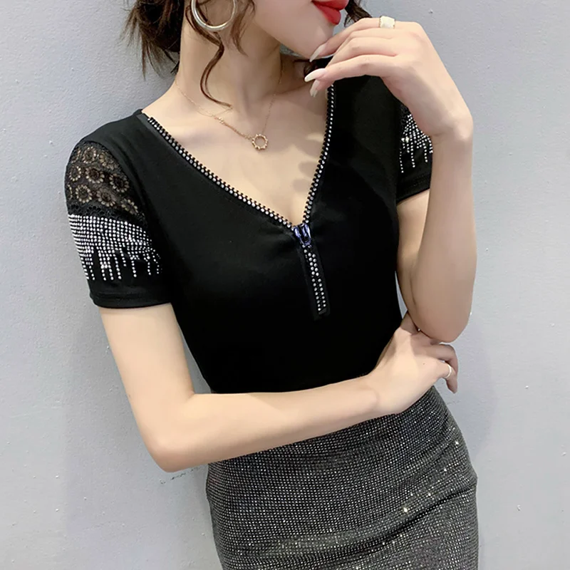 #7128 Black Red Casual Women's T-shirt V-neck With Zipper Sexy Spliced Lace Short Sleeve T Shirt Diamonds Tee Shirt Femme Summer
#7128 Black Red Casual Women's T-shirt V-neck With Zipper Sexy Spliced Lace Short Sleeve T Shirt Diamonds Tee Shirt Femme Summer