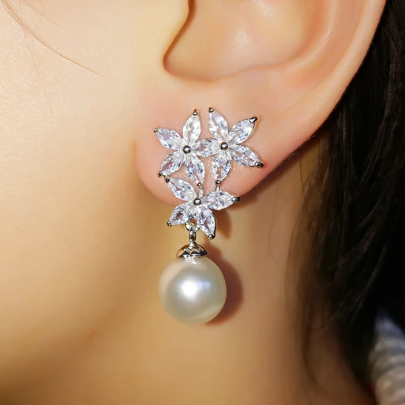 Fashion White Color CZ Crystal & Simulated Pearl Drop Earrings for Women Brides AAA Zirconia Flowers Jewelry
Fashion White Color CZ Crystal & Simulated Pearl Drop Earrings for Women Brides AAA Zirconia Flowers Jewelry