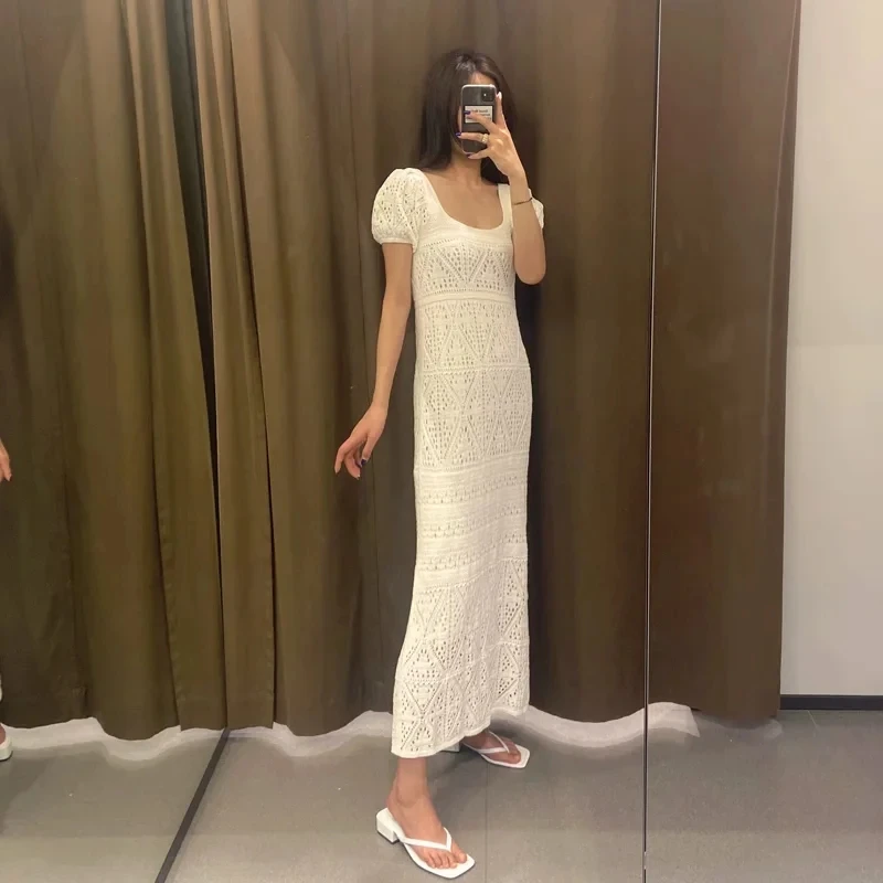 KRSB Summer Women's White Hollow Design Square Neck Long Skirt Lantern Sleeve Waist Design Retro Elegant Holiday Style
KRSB Summer Women's White Hollow Design Square Neck Long Skirt Lantern Sleeve Waist Design Retro Elegant Holiday Style