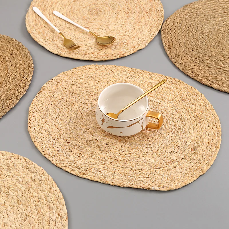 Handmade Woven Straw Placemats Coaster Waterproof Dining Table Mats Non-Slip Tableware Drink Mat Cup Coasters Kitchen Supplies
Handmade Woven Straw Placemats Coaster Waterproof Dining Table Mats Non-Slip Tableware Drink Mat Cup Coasters Kitchen Supplies