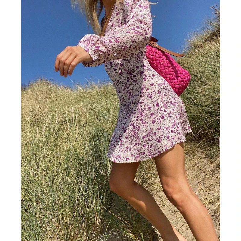 Women Silk 11.24 100% Vintage Fashion Sexy V-neck Puff Sleeve Print Collect Waist Mini Dress
Women Silk 11.24 100% Vintage Fashion Sexy V-neck Puff Sleeve Print Collect Waist Mini Dress