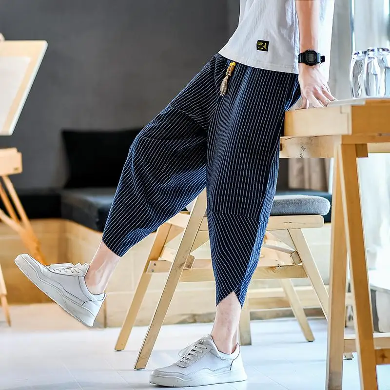 Casual Men Cotton Linen Harem Pants 2020 Mens Japanese Streetwear Harajuku Joggers Pants Male Vintage Baggy Sweatpants M-5XL 
Casual Men Cotton Linen Harem Pants 2020 Mens Japanese Streetwear Harajuku Joggers Pants Male Vintage Baggy Sweatpants M-5XL