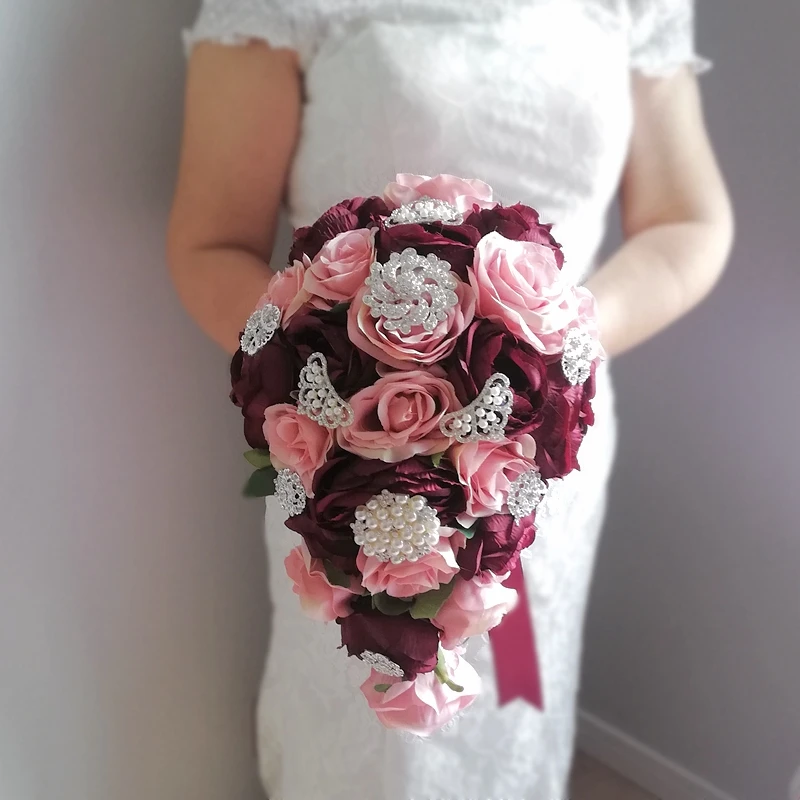 

Новый Свадебный букет, бордовый пони и розовая роза, украшенный бусинами, букет невесты «Водопад», роскошный свадебный букет