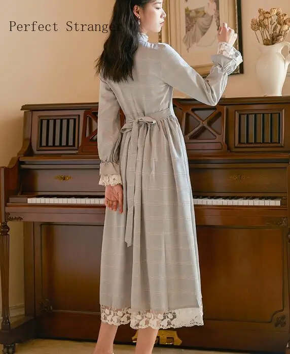Bowknot Plaid Lace Decorated Woman Long Dress 2021 Autumn Winter New Arrival Hot Sale Retro Stand Collar
Bowknot Plaid Lace Decorated Woman Long Dress 2021 Autumn Winter New Arrival Hot Sale Retro Stand Collar