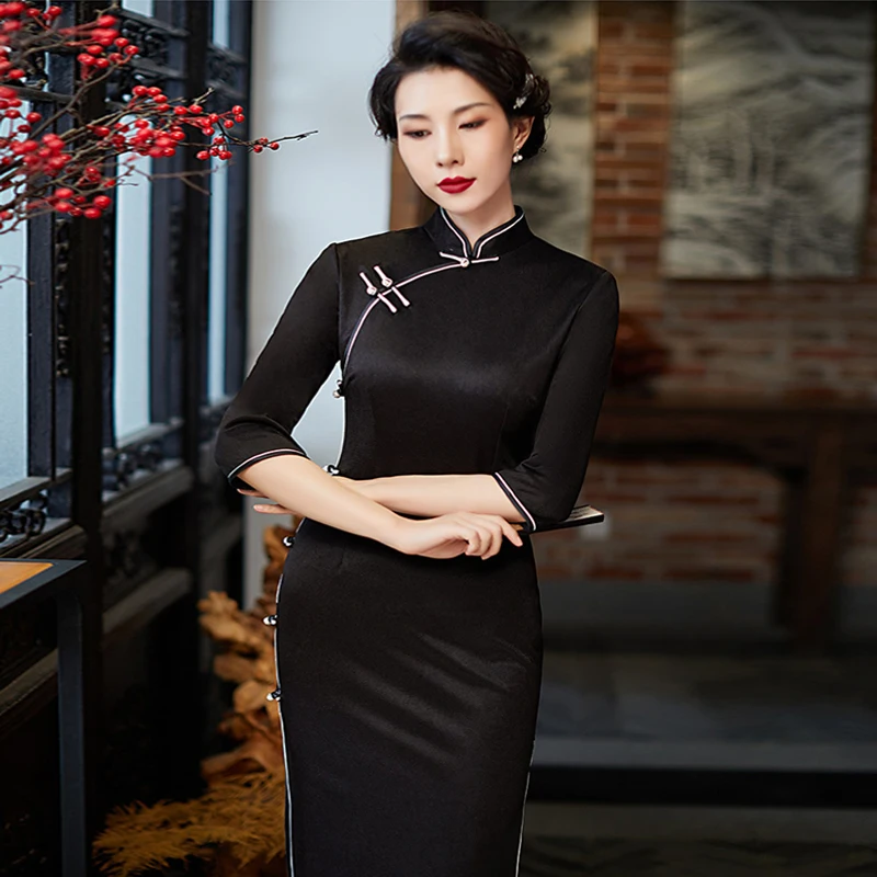 Cheongsam Qipao Chinese Traditional Dress For Women Vintage Elegant Grace Chinese New Year Party Wedding Dresses Sexy Plus Size
Cheongsam Qipao Chinese Traditional Dress For Women Vintage Elegant Grace Chinese New Year Party Wedding Dresses Sexy Plus Size