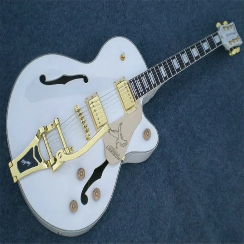 2021 Factory sell like hot cakes ree shipping white light Top Quality New hollow jazz electric guitar
2021 Factory sell like hot cakes ree shipping white light Top Quality New hollow jazz electric guitar