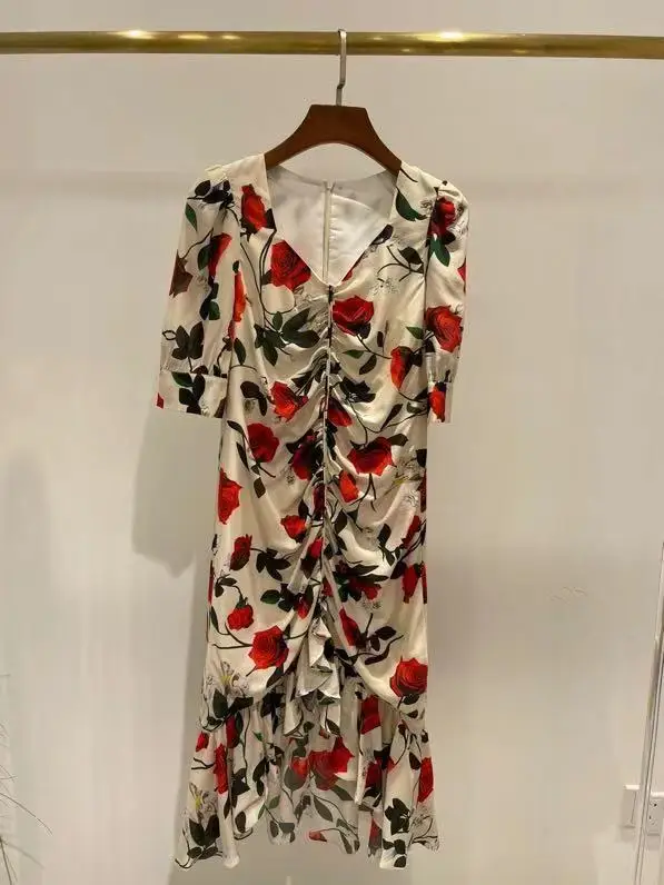 Women Dress 2021 Summer Flowers Print Silk Midi V-neck High Quality Draped Runway Fashion Vintage Luxury Trumpet Dress
Women Dress 2021 Summer Flowers Print Silk Midi V-neck High Quality Draped Runway Fashion Vintage Luxury Trumpet Dress