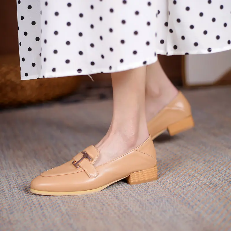 2021 Big Size 33-48 Women Pumps Square 2cm Low Heels Round Toe Casual Single Shoes Spring Autumn Office Dress Shoes
2021 Big Size 33-48 Women Pumps Square 2cm Low Heels Round Toe Casual Single Shoes Spring Autumn Office Dress Shoes