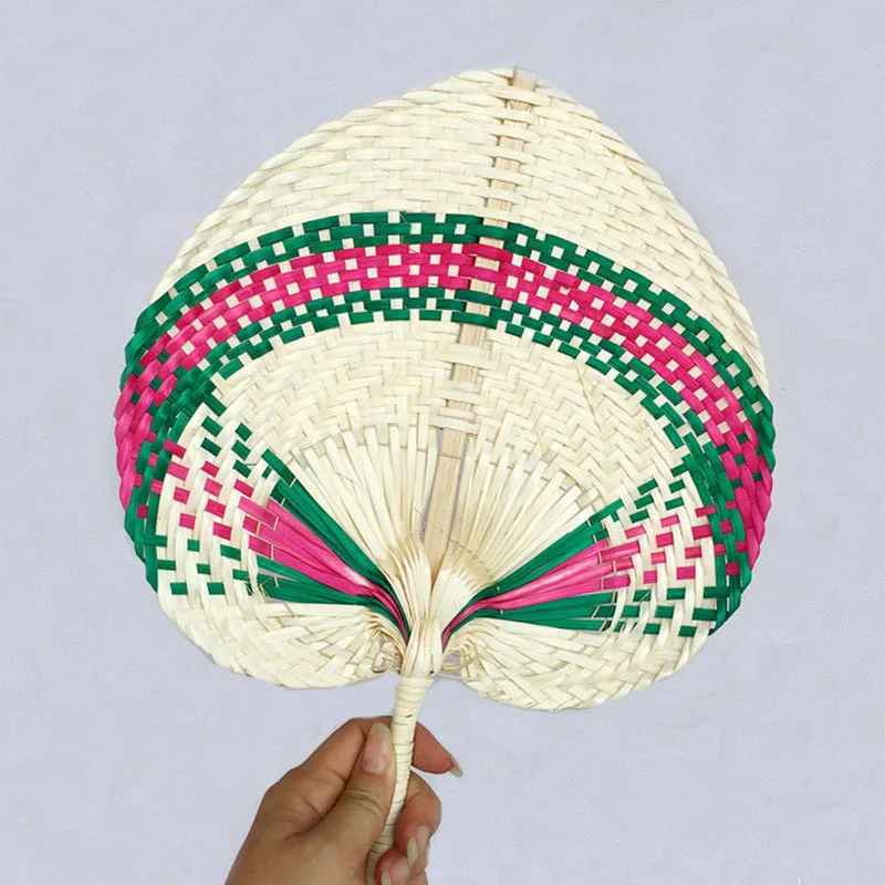 Chinese Style Handmade Straw Fan Hand-woven Palm Leaf Hand Woven Fan Summer Cooling Mosquito Repellent Hand Fans 
Chinese Style Handmade Straw Fan Hand-woven Palm Leaf Hand Woven Fan Summer Cooling Mosquito Repellent Hand Fans
