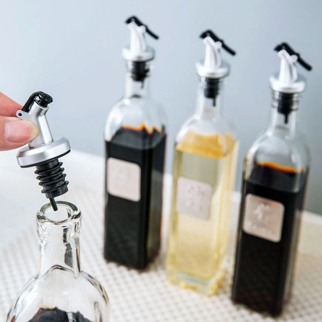 Seasoning Oil Bottle Spray Heat-Resistant Bottles BBQ Kitchen Baking Gravy Grill Tools Soy Sauce Vinegar Dispenser Container
Seasoning Oil Bottle Spray Heat-Resistant Bottles BBQ Kitchen Baking Gravy Grill Tools Soy Sauce Vinegar Dispenser Container
