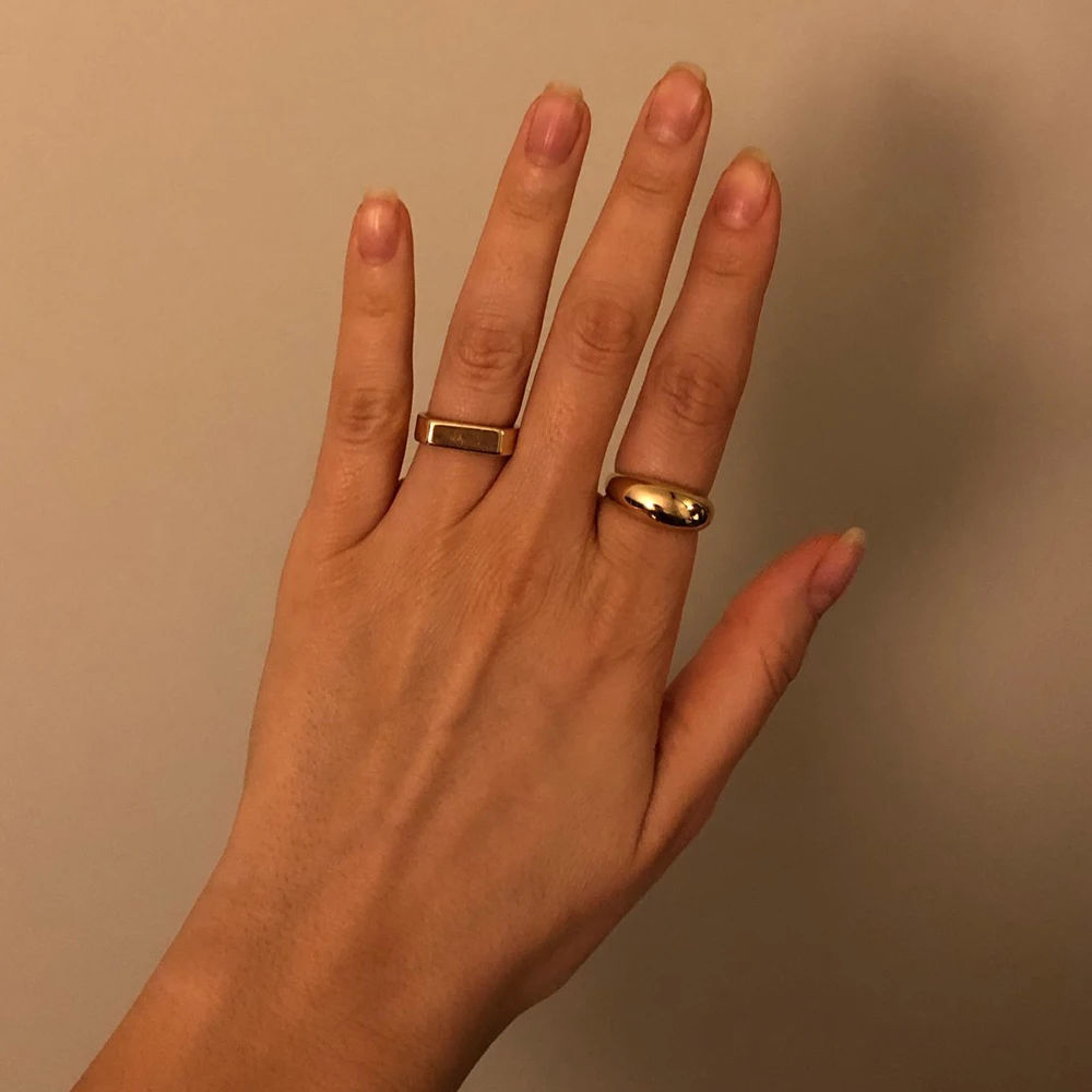 2pcs New Trend Chunky Gold Rings for Women Girls Minimalist Glossy Geometric Metal Stack Finger Rings Female Party Jewelry 2021
2pcs New Trend Chunky Gold Rings for Women Girls Minimalist Glossy Geometric Metal Stack Finger Rings Female Party Jewelry 2021