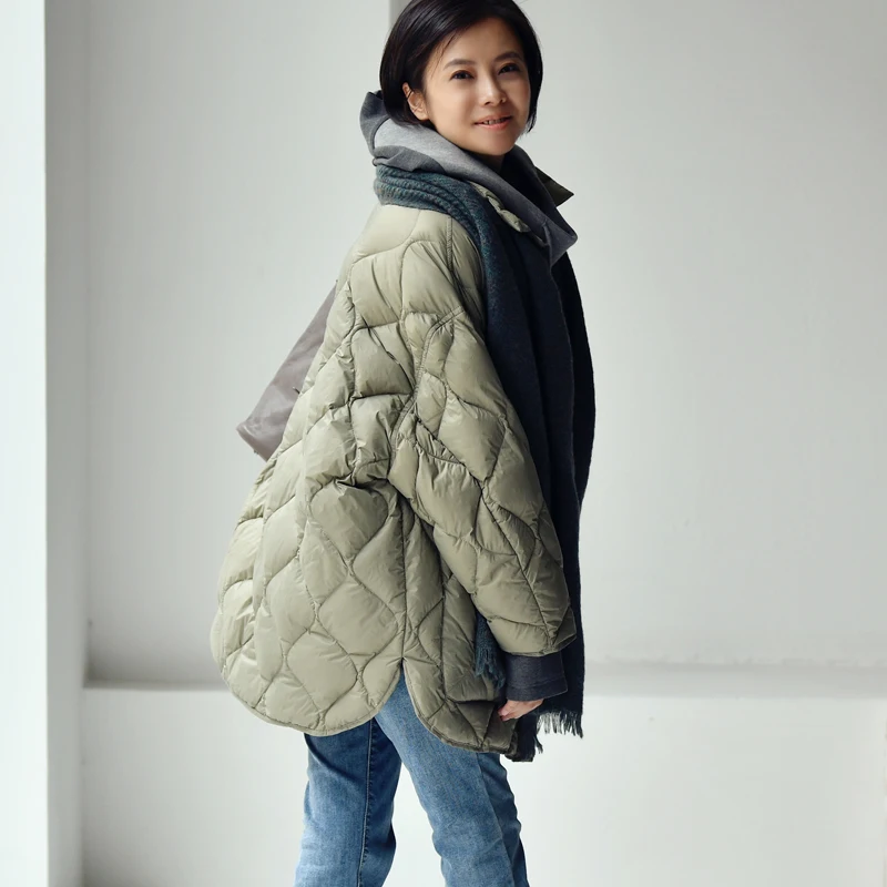 MICOCO Y1300C Literature and art simple personality pressure grid handsome BF wind loose large pocket mid-lengh Down jacket
MICOCO Y1300C Literature and art simple personality pressure grid handsome BF wind loose large pocket mid-lengh Down jacket