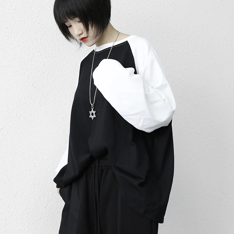Yamamoto Bf Street Loose Black and White Contrast T-shirt Long Sleeve T-shirt Women Bottom Streetwear Women Tops
Yamamoto Bf Street Loose Black and White Contrast T-shirt Long Sleeve T-shirt Women Bottom Streetwear Women Tops