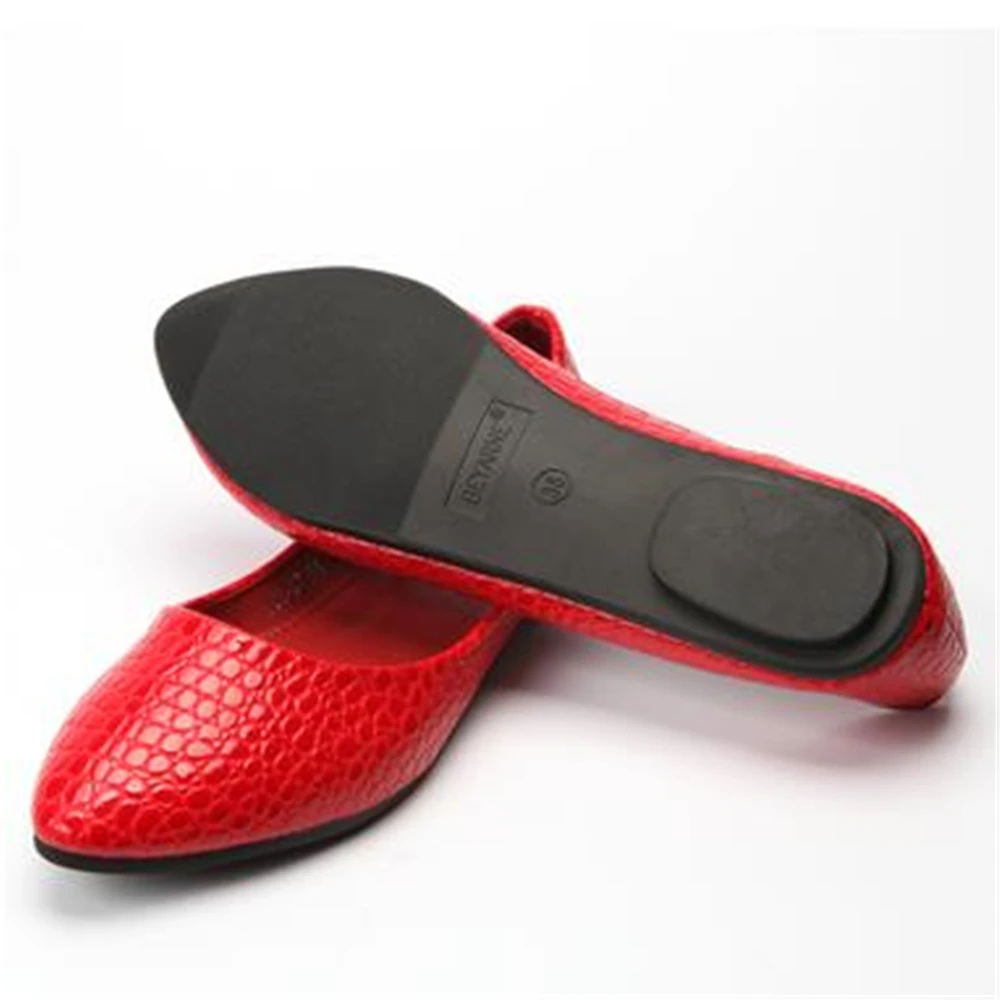 Red Black Serpentine New 2021 Women Flats Fashion High Quality Basic Mixed Colors Pointy Toe Ballerina Ballet Flat Slip On Shoes
Red Black Serpentine New 2021 Women Flats Fashion High Quality Basic Mixed Colors Pointy Toe Ballerina Ballet Flat Slip On Shoes