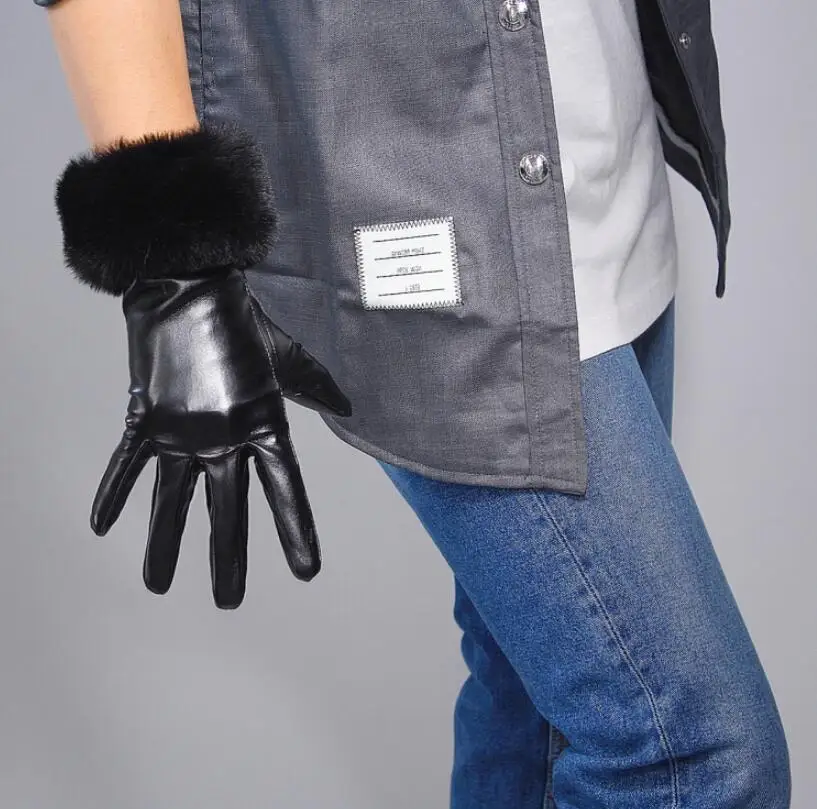 Women's autumn winter faux fur pu leather glove female fashion leather touchscreen driving glove R2107
Women's autumn winter faux fur pu leather glove female fashion leather touchscreen driving glove R2107
