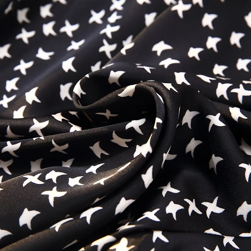 Women Black 4PCS Robe Set Sexy Pajamas Suit Satin Sleepwear Intimate Lingerie Casual Kimono Gown Nightwear Silky Home Clothes 
Women Black 4PCS Robe Set Sexy Pajamas Suit Satin Sleepwear Intimate Lingerie Casual Kimono Gown Nightwear Silky Home Clothes