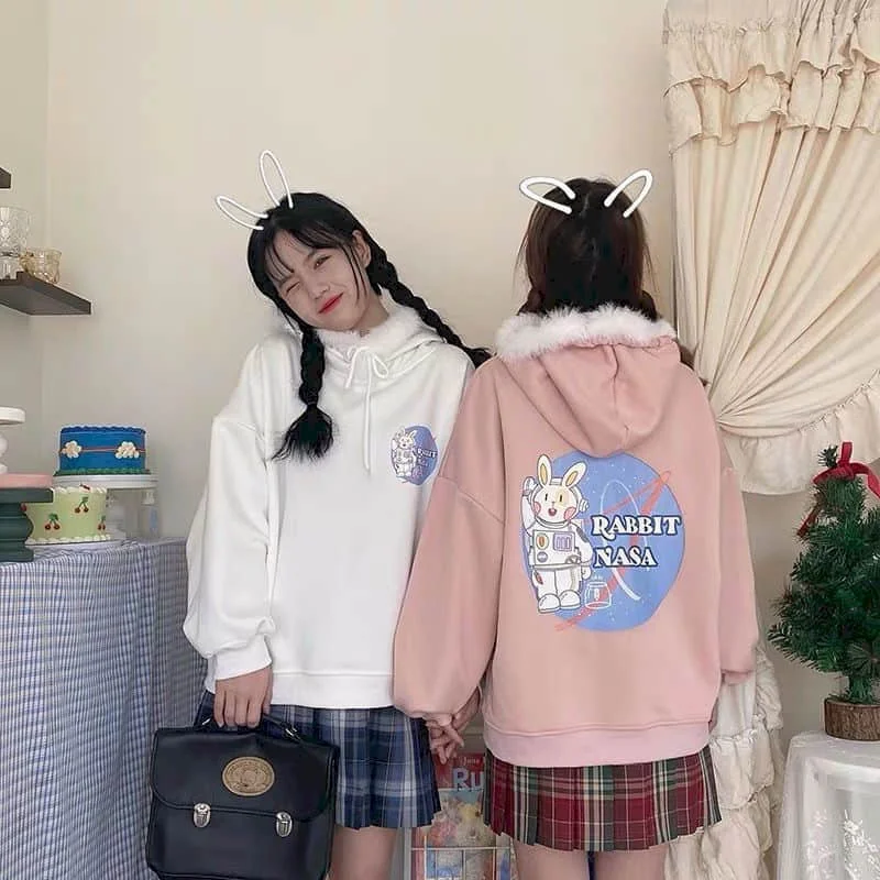 2021 Winter Women Hoodies Korean Hooded Tops Harajuku Sweatshirts Vintage Clothes Oversized Oversized Punk Full Thick KAWAII
2021 Winter Women Hoodies Korean Hooded Tops Harajuku Sweatshirts Vintage Clothes Oversized Oversized Punk Full Thick KAWAII