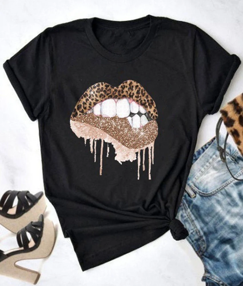 The new summer T-shirt short-sleeved casual Korean edition jacket leopard print lip pattern short-sleeved T-shirt men and women
The new summer T-shirt short-sleeved casual Korean edition jacket leopard print lip pattern short-sleeved T-shirt men and women