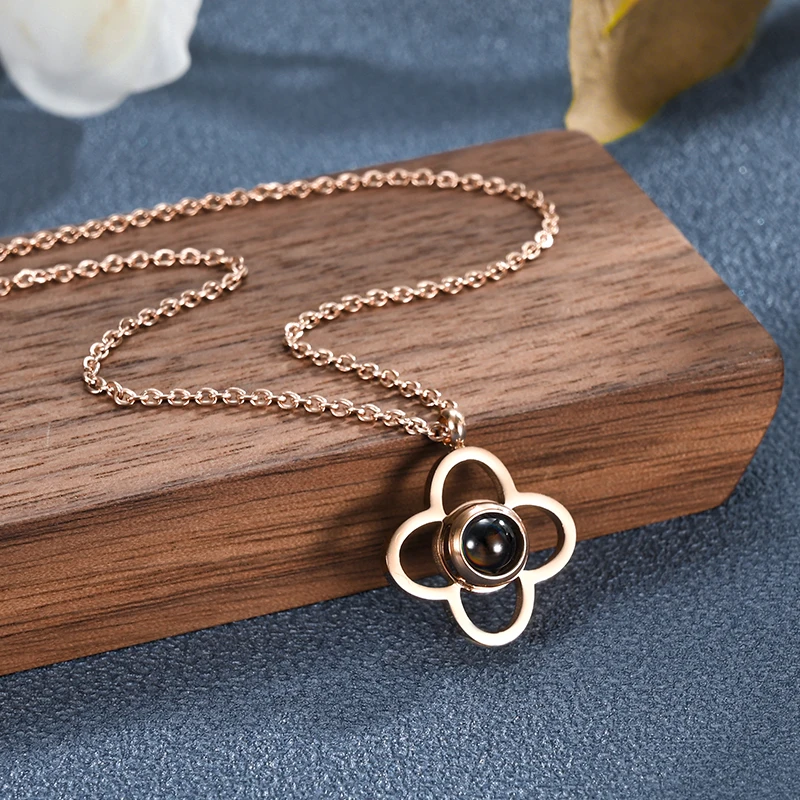 Cute Love Memory Flower Pendant Rose Gold Stainless Steel Clavicle Chain Necklaces For Women Valentine's Day Gift Jewelry Female
Cute Love Memory Flower Pendant Rose Gold Stainless Steel Clavicle Chain Necklaces For Women Valentine's Day Gift Jewelry Female