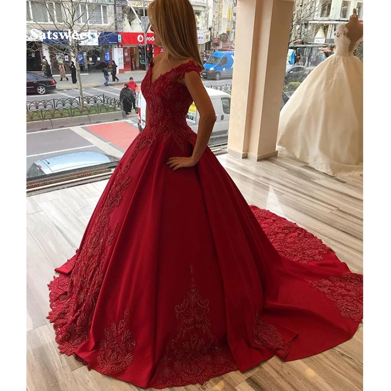Vintage Long Prom Dresses V-neck Sleeveless Appliques Delicate Beading New Burgundy Women Formal Party Dress Princess Ball Gown
Vintage Long Prom Dresses V-neck Sleeveless Appliques Delicate Beading New Burgundy Women Formal Party Dress Princess Ball Gown