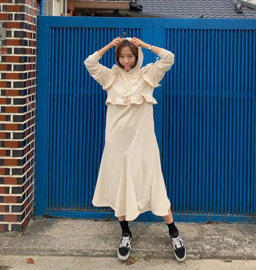 2021 Autumn Winter Women Hoodies Pullover Mesh Solid Color Long Sleeve Women Sweatshirt Casual Hooded Sweatshirt 
2021 Autumn Winter Women Hoodies Pullover Mesh Solid Color Long Sleeve Women Sweatshirt Casual Hooded Sweatshirt