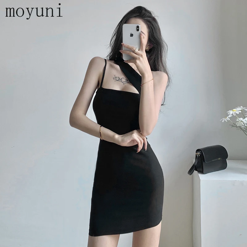 Elegant European American Style Slant Shoulder Black Dress 2021 Summer New Elegant Slimming Sheath Dress for Women Unique Kpop 
Elegant European American Style Slant Shoulder Black Dress 2021 Summer New Elegant Slimming Sheath Dress for Women Unique Kpop