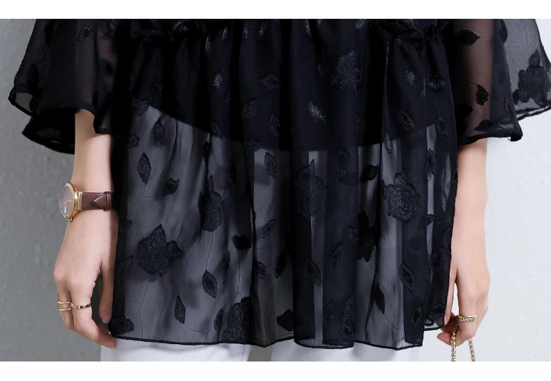 Thin Flowers Sequins V collar top Women 2021 Summer New Korean Loose Chiffon Ruffle Three Quarter-sleeved Women's Shirt 880F
Thin Flowers Sequins V collar top Women 2021 Summer New Korean Loose Chiffon Ruffle Three Quarter-sleeved Women's Shirt 880F