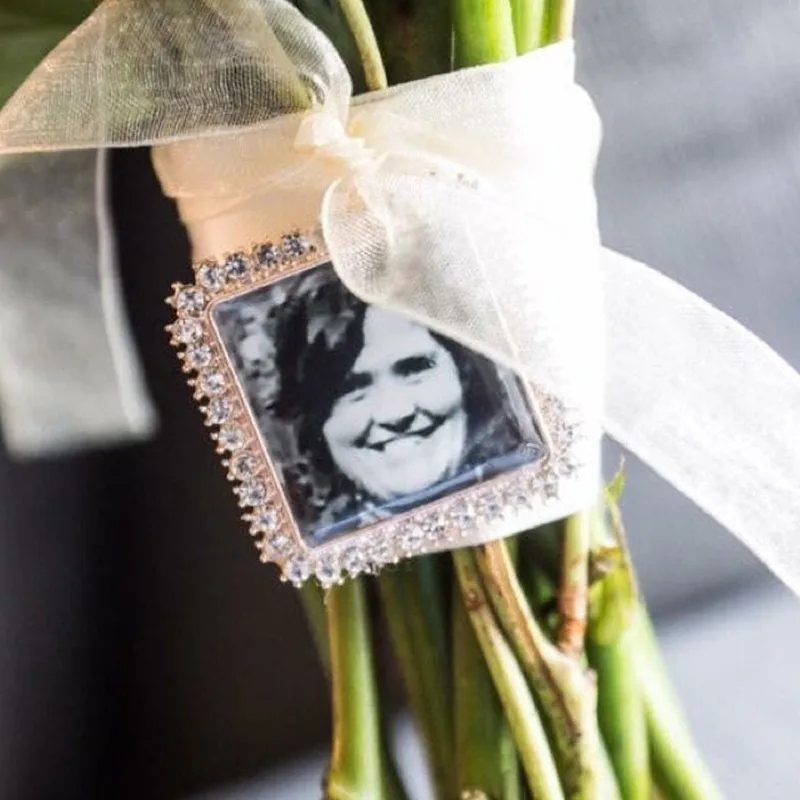 Wedding Bouquet photo memorial charms Pendants charm for family photo Carry the memory of your loved ones Rhinestone Square
Wedding Bouquet photo memorial charms Pendants charm for family photo Carry the memory of your loved ones Rhinestone Square