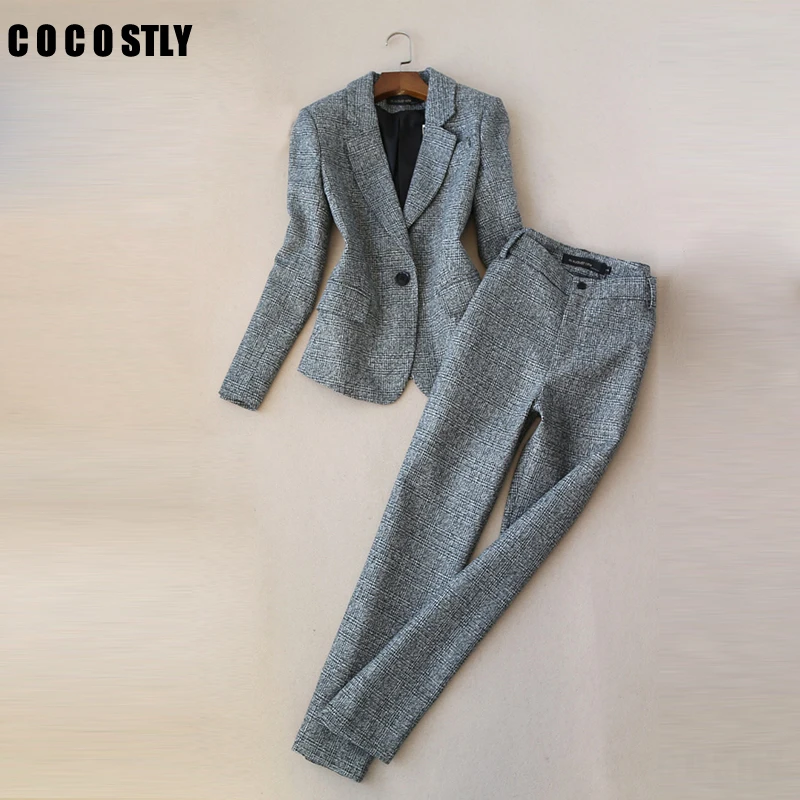 Women's lattice business suit fashion pants suit female career suit jacket casual two-piece pantsut Women Suits costume femme
Women's lattice business suit fashion pants suit female career suit jacket casual two-piece pantsut Women Suits costume femme