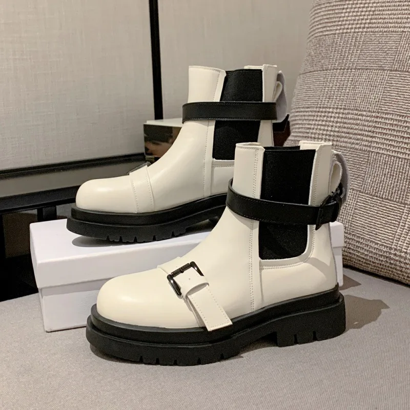 New Luxury Chelsea Boots Women Ankle Boots 2021 Autumn New Thick-Soled Belt Buckle Mid-Tube Smoke Tube Boots
New Luxury Chelsea Boots Women Ankle Boots 2021 Autumn New Thick-Soled Belt Buckle Mid-Tube Smoke Tube Boots