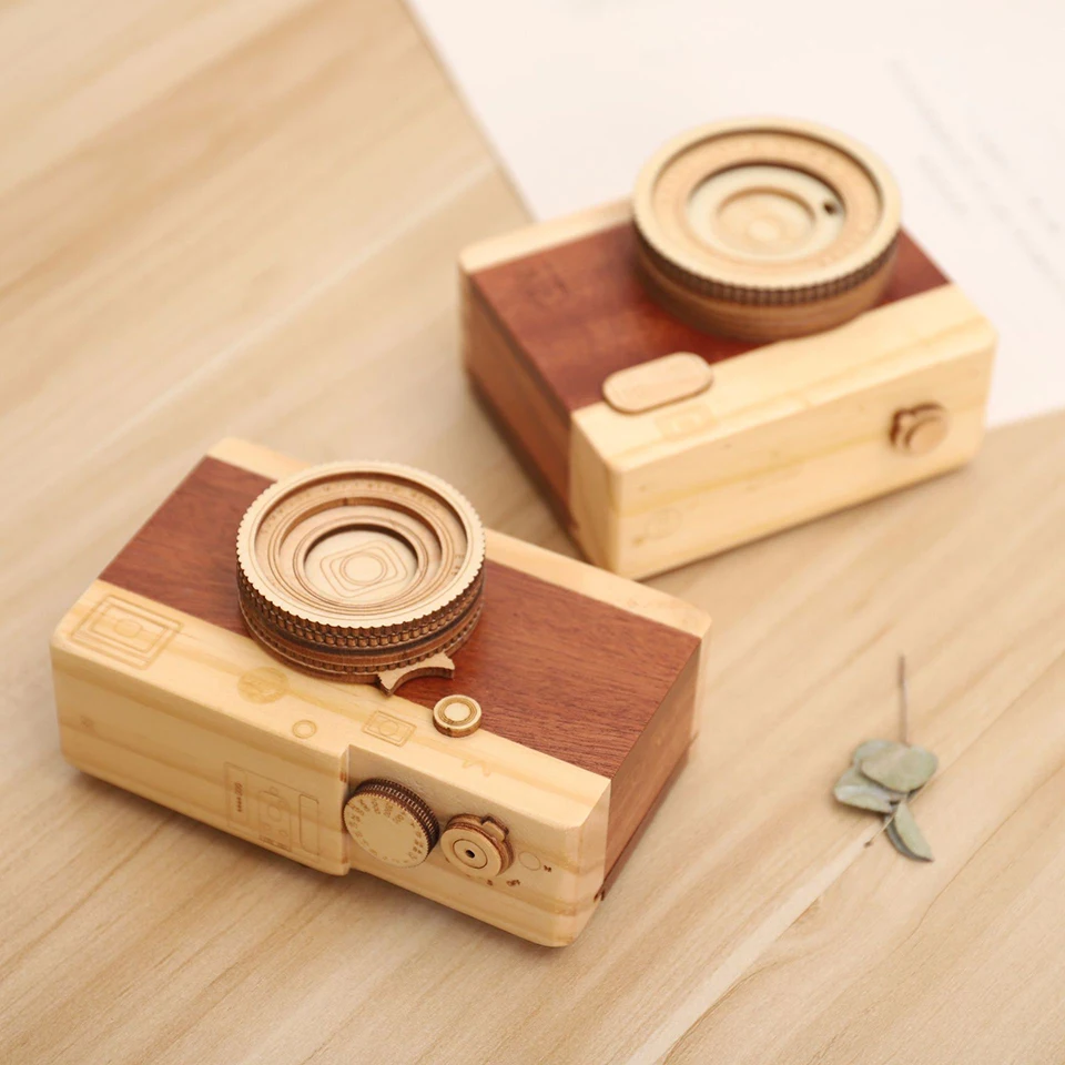 Factory direct creative wooden camera music box children's day gift girl birthday gift spin music box BJ012
Factory direct creative wooden camera music box children's day gift girl birthday gift spin music box BJ012