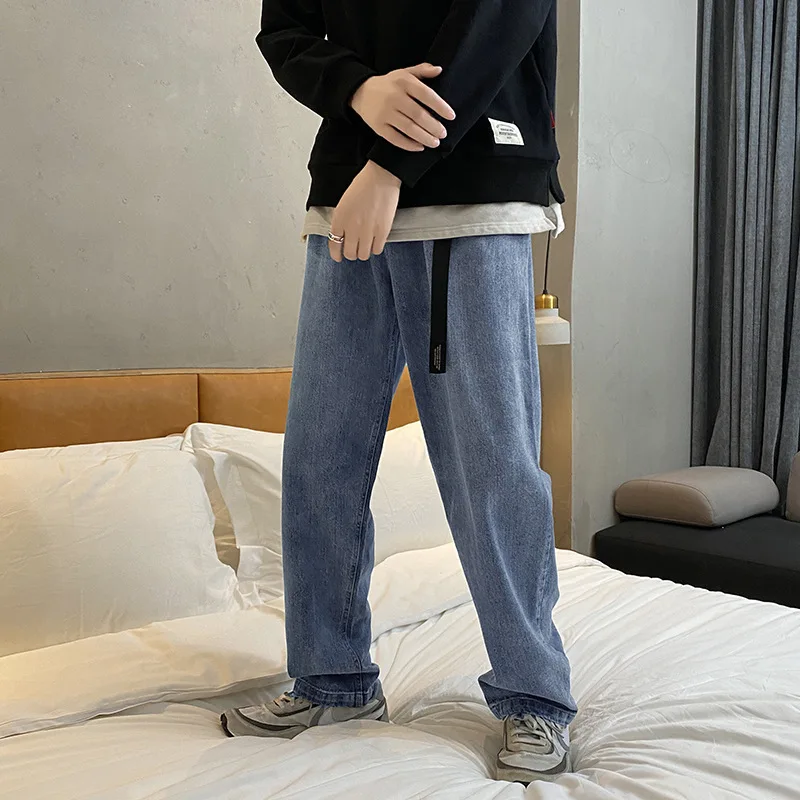 2021 new men's jeans high quality loose straight leg Korean style trendy wide-leg mopping mid-waist casual trousers
2021 new men's jeans high quality loose straight leg Korean style trendy wide-leg mopping mid-waist casual trousers