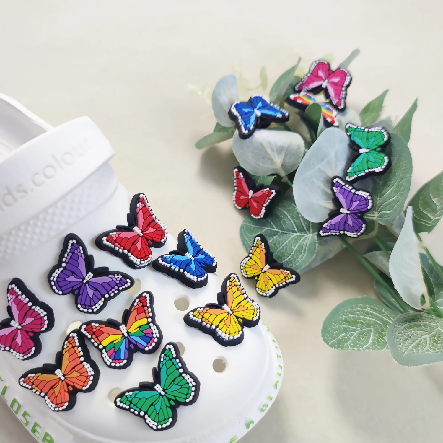 1 Pcs Adorable Butterfly Shoe Charms New Styling Shoe Decoration Colorful Shoes Accessories Beautiful Butterfly for Croc Jibz
1 Pcs Adorable Butterfly Shoe Charms New Styling Shoe Decoration Colorful Shoes Accessories Beautiful Butterfly for Croc Jibz