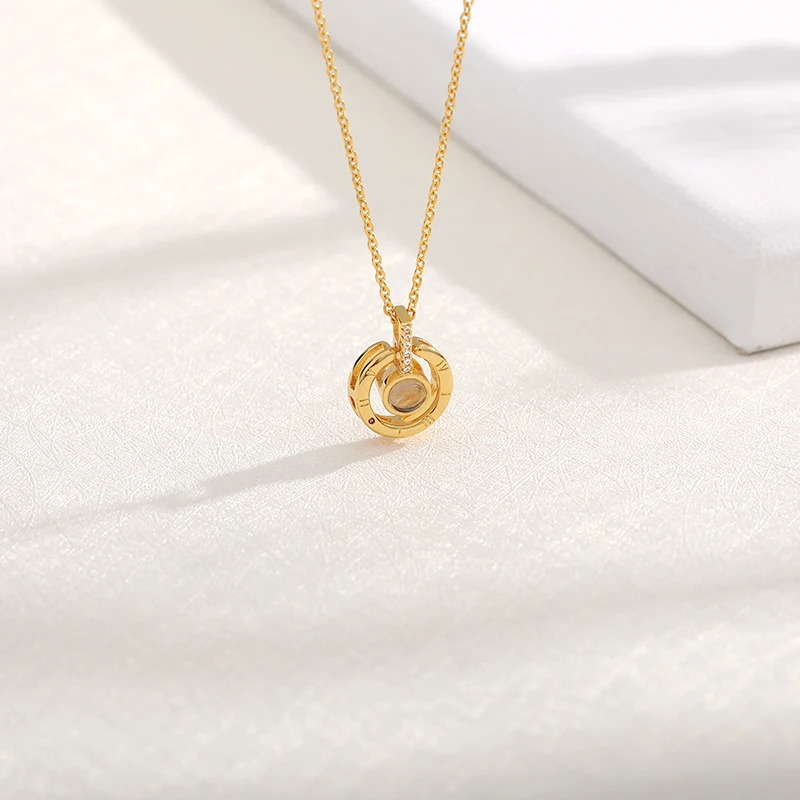 Rose Gold&Silver 100 languages I love you Projection Pendant Necklace Romantic Love Memory Wedding Necklace
Rose Gold&Silver 100 languages I love you Projection Pendant Necklace Romantic Love Memory Wedding Necklace