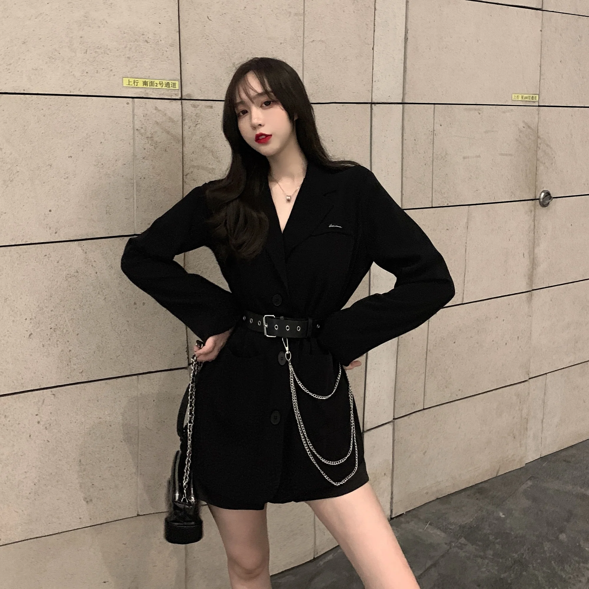 Women Black Blazer Jacket Long Sleeve belt Loose Mid Long Outerwear Chic Punk Spring Streetwear Blazers Female
Women Black Blazer Jacket Long Sleeve belt Loose Mid Long Outerwear Chic Punk Spring Streetwear Blazers Female