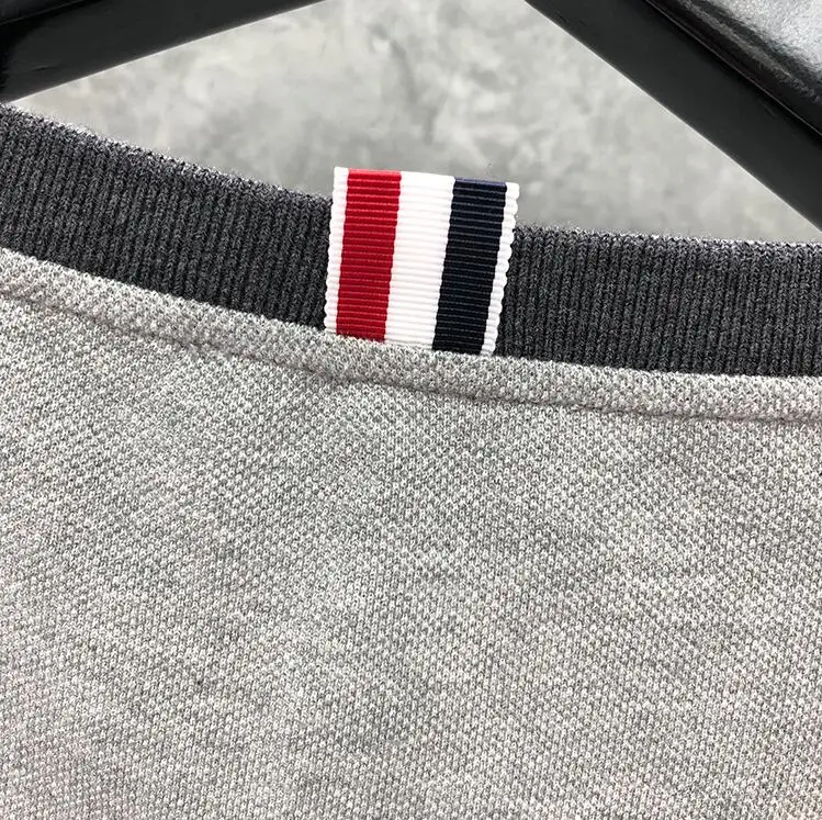 2021 Fashion TB THOM Brand T Shirts Men Women Casual Slim Fit Cotton T-shirt Summer Short Sleeve Stirped Contrast Color Clothing
2021 Fashion TB THOM Brand T Shirts Men Women Casual Slim Fit Cotton T-shirt Summer Short Sleeve Stirped Contrast Color Clothing