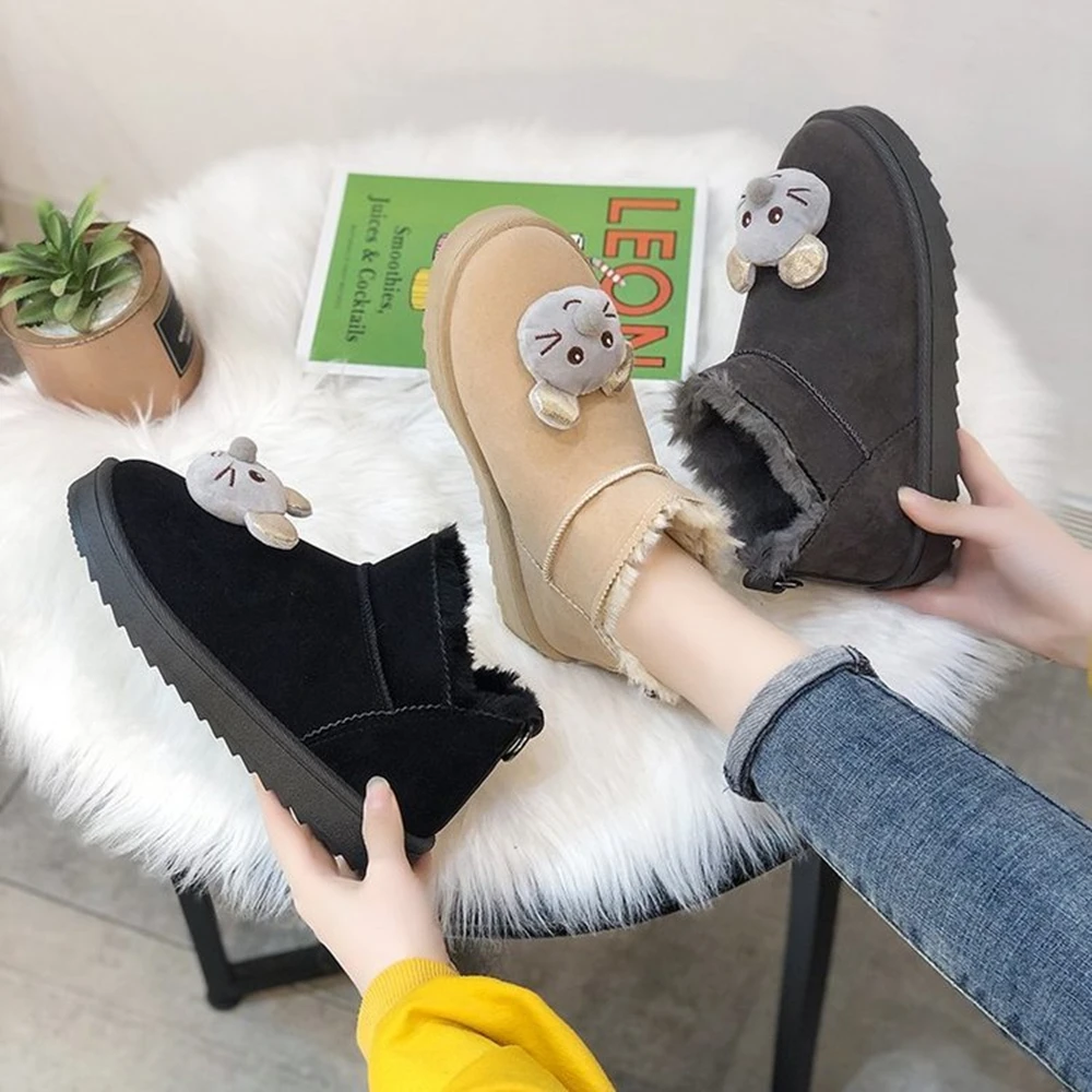 DEEZLA Women Winter Cotton Shoes Plush Warm Snow Boots Ladies Casual Flat Short Boots Solid Color Furry Female Designer 2021 New
DEEZLA Women Winter Cotton Shoes Plush Warm Snow Boots Ladies Casual Flat Short Boots Solid Color Furry Female Designer 2021 New