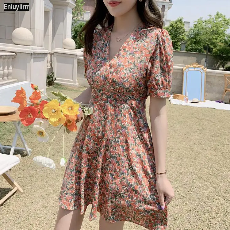 V Neck Floral Print Vintage Dress Hot Sales Women Summer Short Dresses Purple Pink
V Neck Floral Print Vintage Dress Hot Sales Women Summer Short Dresses Purple Pink