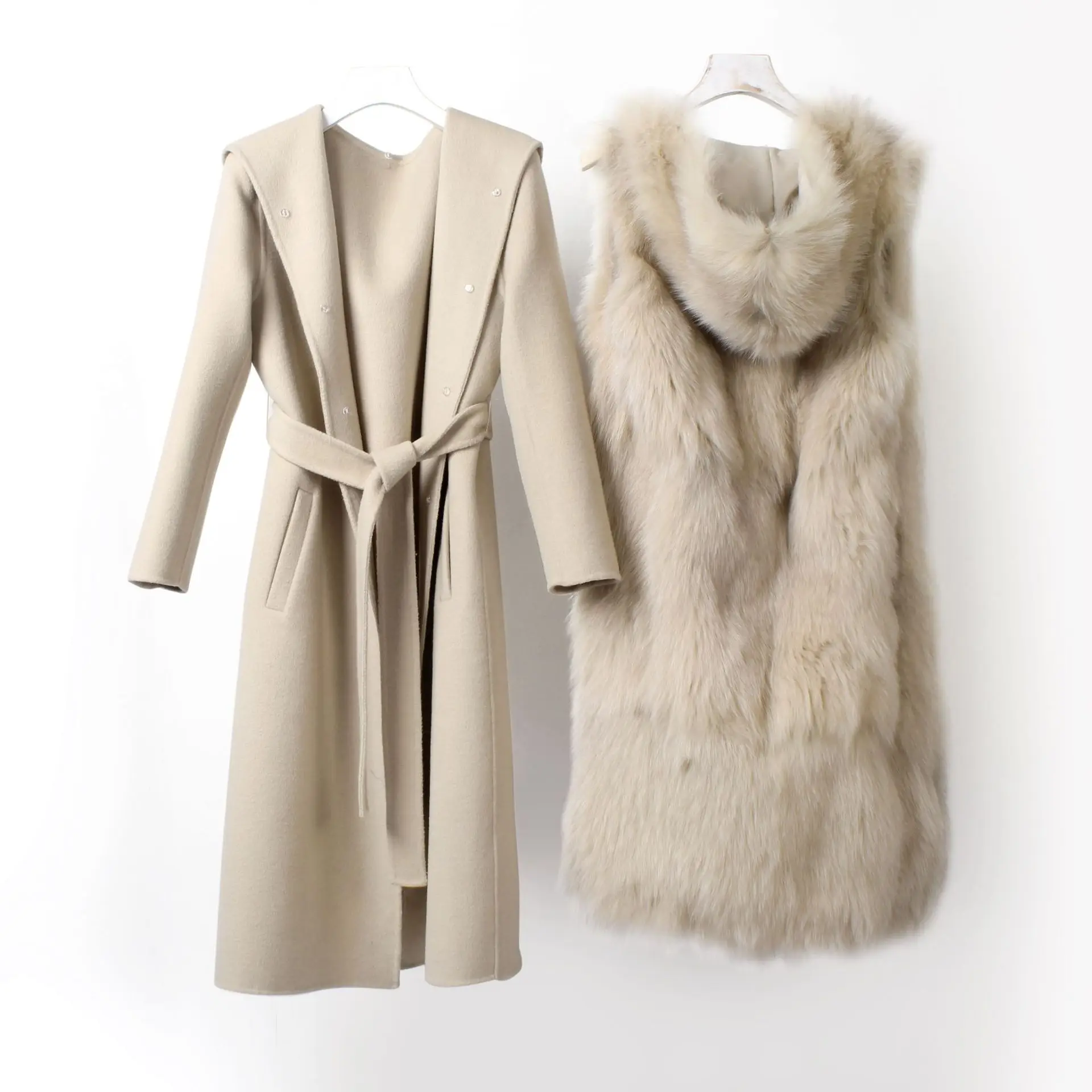 2021 winter new fur jacket one coat four wear wool double-sided woolen coat fox liner x-long real fur coat
2021 winter new fur jacket one coat four wear wool double-sided woolen coat fox liner x-long real fur coat
