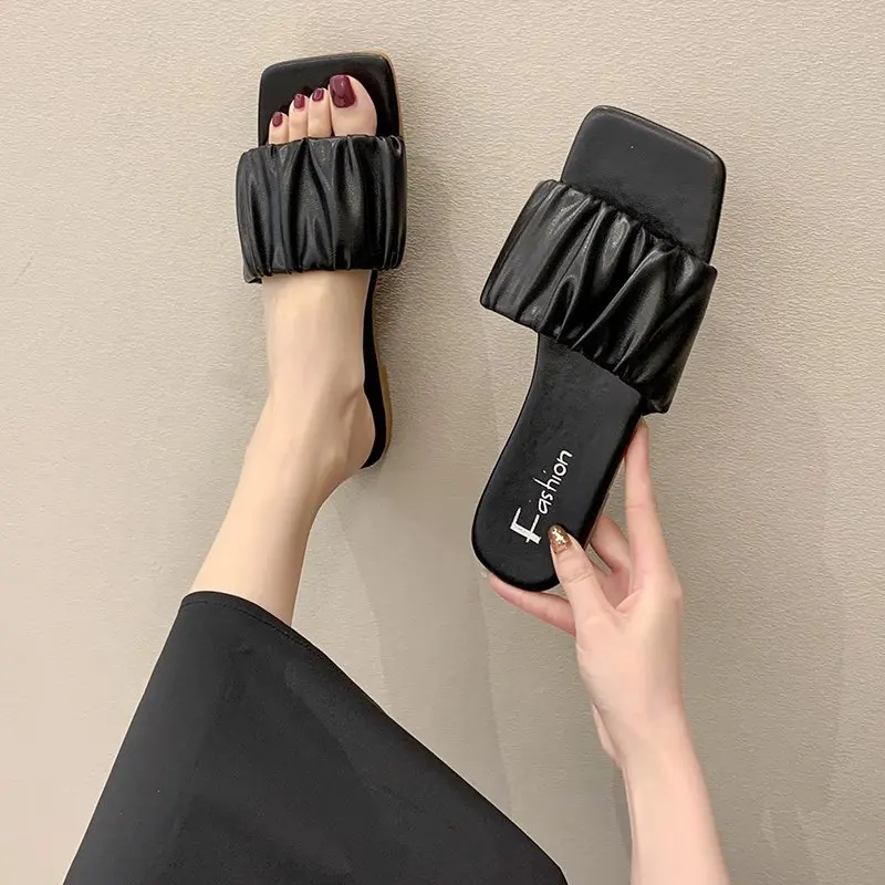 Female Shoes Ladies' Slippers Low Summer Clogs Woman Luxury Slides 2021 Flat Rubber Beach Soft Designer Square heel Rome Fashion
Female Shoes Ladies' Slippers Low Summer Clogs Woman Luxury Slides 2021 Flat Rubber Beach Soft Designer Square heel Rome Fashion