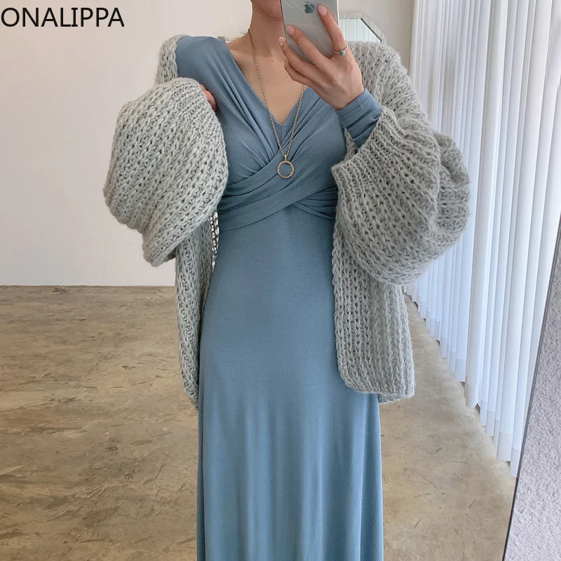 ONALIPPA Set Women 2021 Autumn Korean Chic Lazy Style Lantern Sleeve Cardigan Sweater Cross V-Neck Slimming Long-Sleeved Dress
ONALIPPA Set Women 2021 Autumn Korean Chic Lazy Style Lantern Sleeve Cardigan Sweater Cross V-Neck Slimming Long-Sleeved Dress