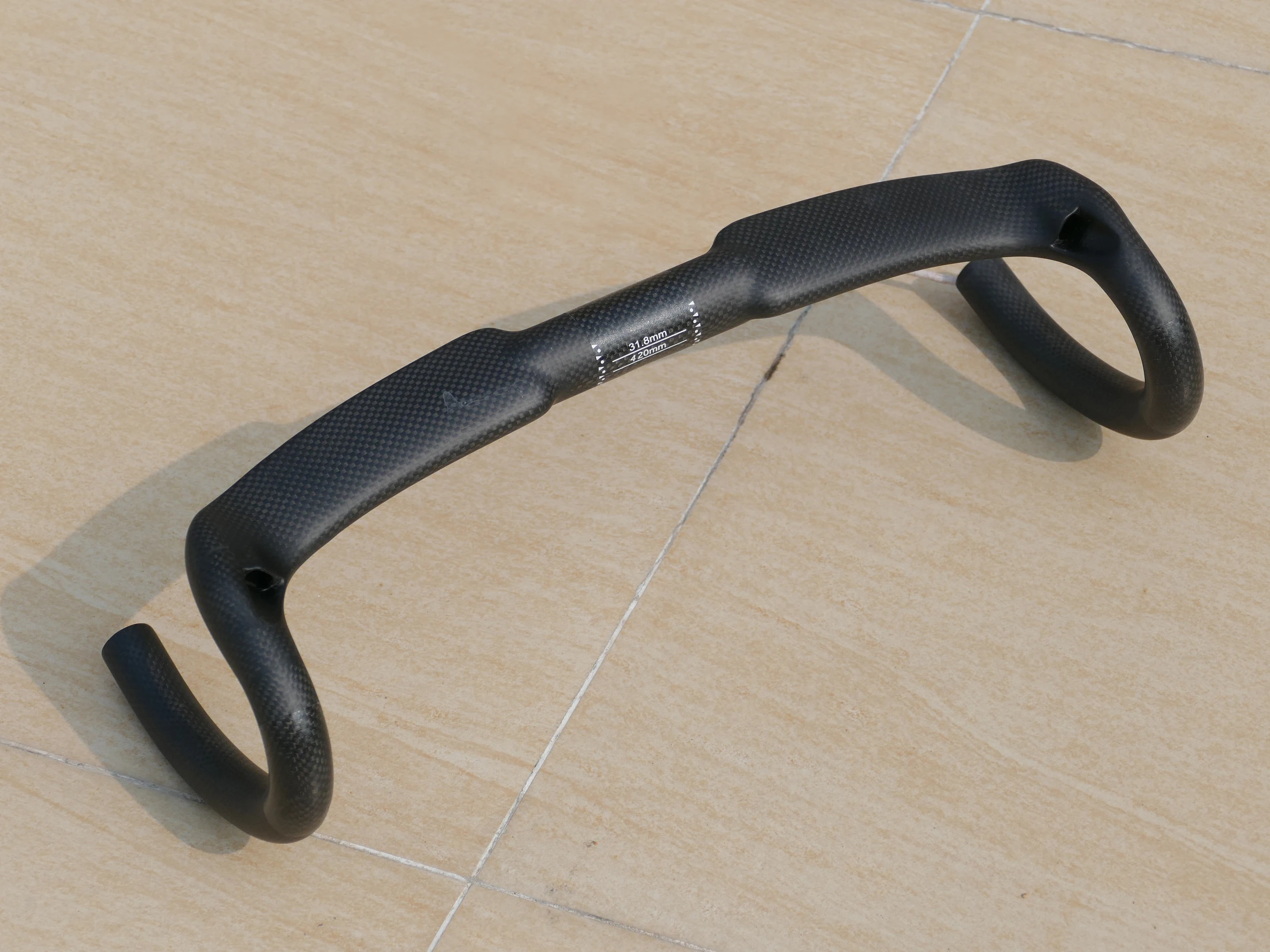 HB-6 High Quality New Toray Carbon Road Racing Bike Bar Bicycle Cycling Handlebar Full Carbon Bar Handlebar 440mm
HB-6 High Quality New Toray Carbon Road Racing Bike Bar Bicycle Cycling Handlebar Full Carbon Bar Handlebar 440mm