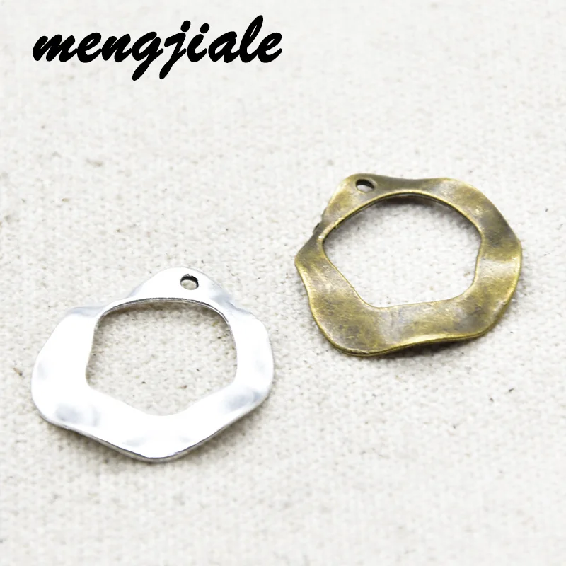 15pcs Wholesale Two Color Western Style Earrings Charms Alloy Metal Pendants For DIY Handmade Jewelry Accessories Making 25*24mm
15pcs Wholesale Two Color Western Style Earrings Charms Alloy Metal Pendants For DIY Handmade Jewelry Accessories Making 25*24mm