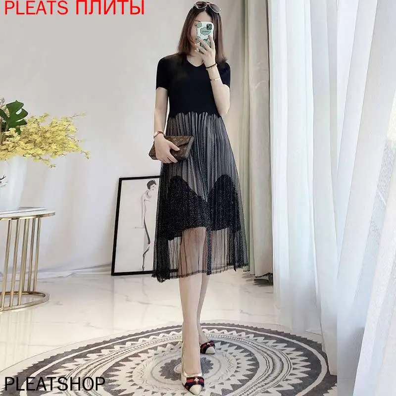 Miyake Pleated Dress Spring and Summer New Mesh Gauze Waist with A-line Vestido Temperament Loose Show Thin Long Dress Elegant
Miyake Pleated Dress Spring and Summer New Mesh Gauze Waist with A-line Vestido Temperament Loose Show Thin Long Dress Elegant