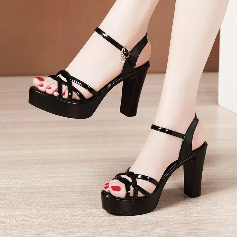 BEYARNENew Peep Toe Women Dance Shoes Sexy Red Patent Leather Sandals Ankle Buckle High Heels Platform Sandals for LadiesWedding
BEYARNENew Peep Toe Women Dance Shoes Sexy Red Patent Leather Sandals Ankle Buckle High Heels Platform Sandals for LadiesWedding