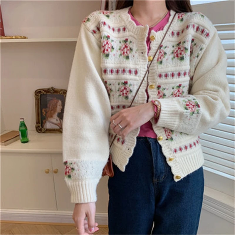 Vintage Jacquard Woman Jersey Japanese-Style Kawaii Flowers Sweater Long Sleeve Oversized Short Carigans All Match Knitwear
Vintage Jacquard Woman Jersey Japanese-Style Kawaii Flowers Sweater Long Sleeve Oversized Short Carigans All Match Knitwear